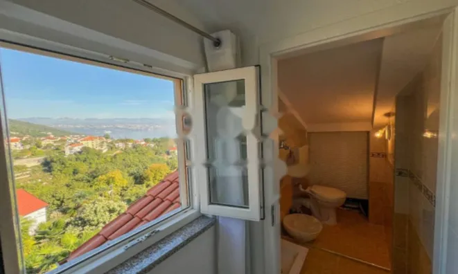 Недвижимость Четырёхкомнатная квартира Опатия: 13