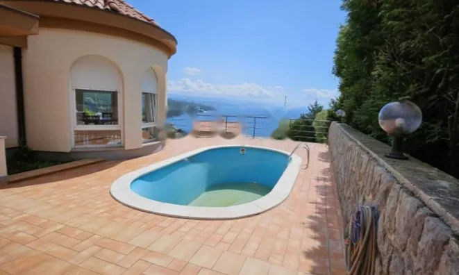 Недвижимость Четырехкомнатная квартира, Центр, Опатия.: 2