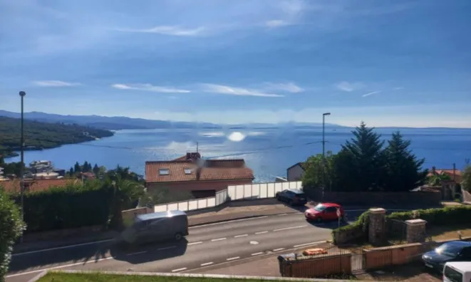 Недвижимость Четырехкомнатная квартира, Центр, Опатия.: 8