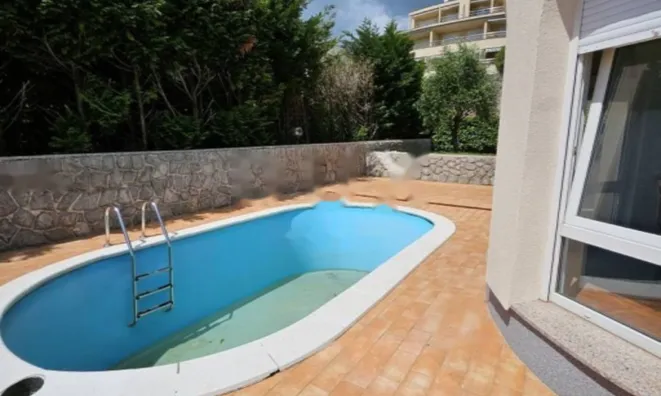 Недвижимость Четырехкомнатная квартира, Центр, Опатия.: 9