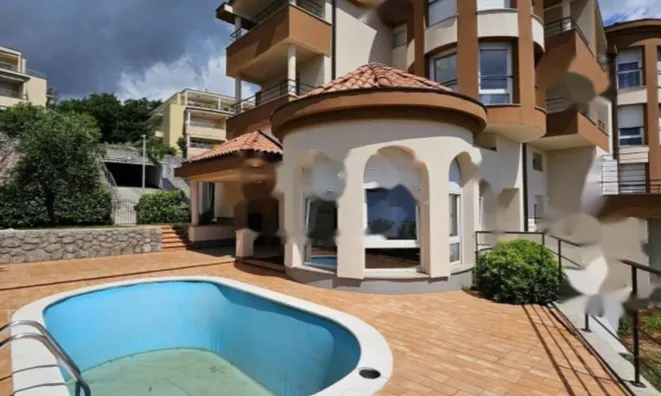 Недвижимость Четырехкомнатная квартира, Центр, Опатия.: 11