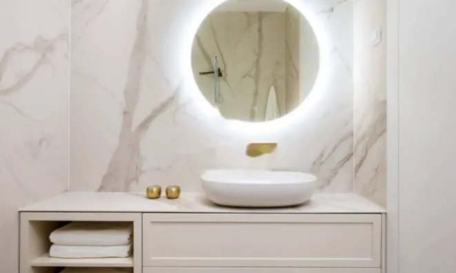 Недвижимость Трехкомнатная квартира центр: 15