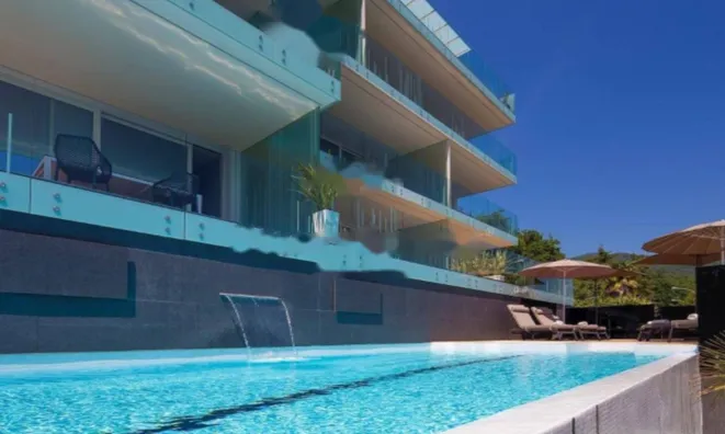 Недвижимость Двухкомнатная квартира в центре: 7