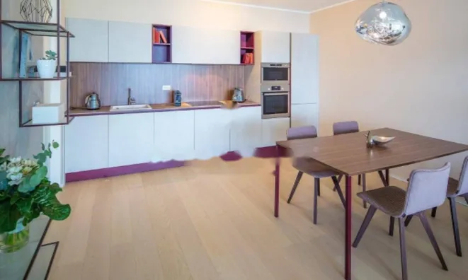 Недвижимость Двухкомнатная квартира в центре: 8