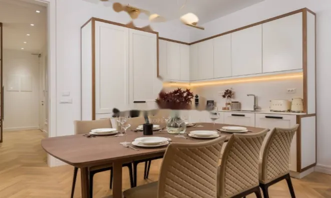 Недвижимость Трехкомнатная квартира в центре Опатии: 6