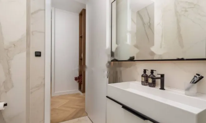 Недвижимость Трехкомнатная квартира в центре Опатии: 16