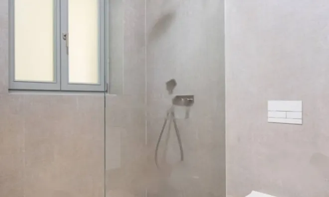 Недвижимость Трехкомнатная квартира в центре Опатии: 17