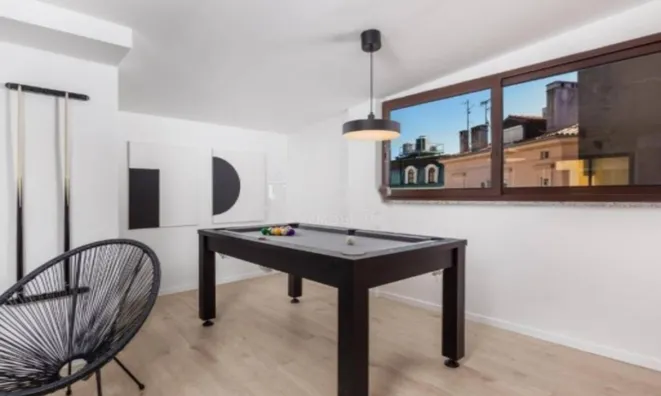 Недвижимость Трехкомнатная квартира в Центре: 18