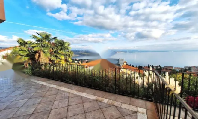 Недвижимость Трёхкомнатная квартира в центре Опатии: 5