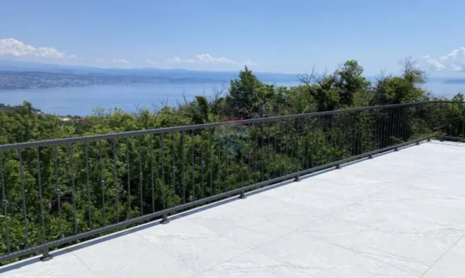 Недвижимость Трёхкомнатная квартира Обрић: 1