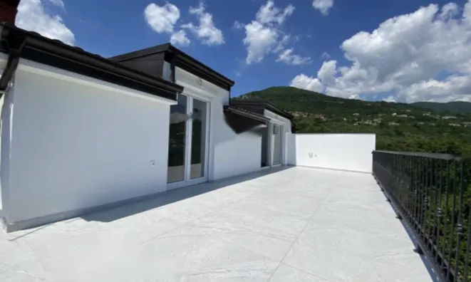 Недвижимость Трёхкомнатная квартира Обрић: 3