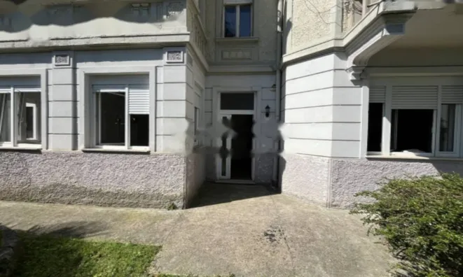 Недвижимость Четырехкомнатная квартира Центр: 20