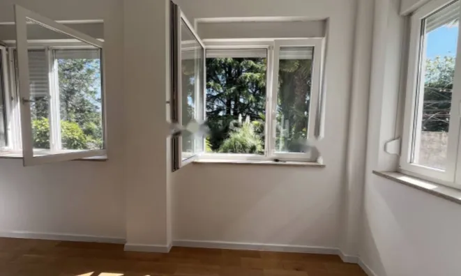 Недвижимость Четырехкомнатная квартира Центр: 22