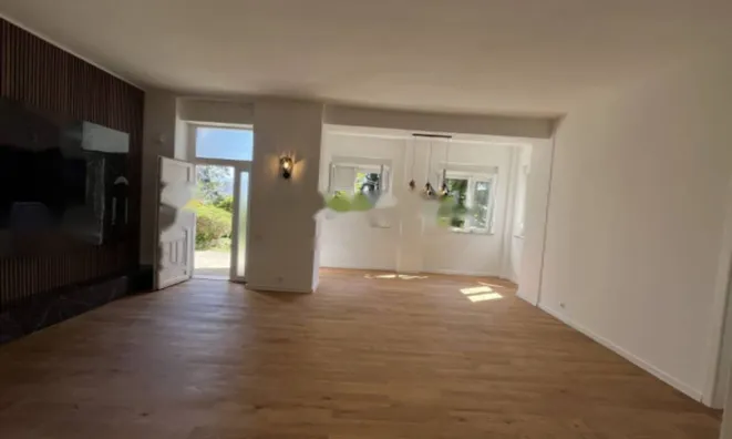 Недвижимость Четырехкомнатная квартира Центр: 25