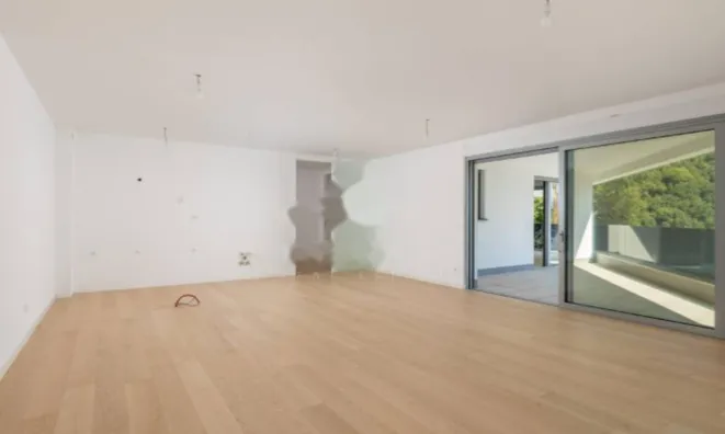 Недвижимость Трёхкомнатная квартира в Опатии: 12