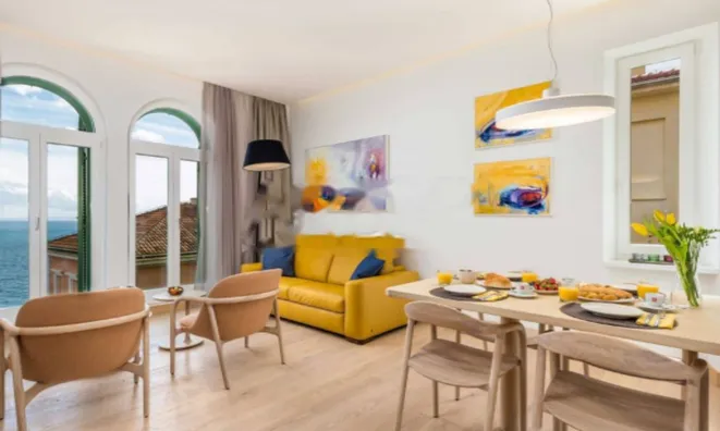 Недвижимость Трехкомнатная квартира в центре Опатии: 8