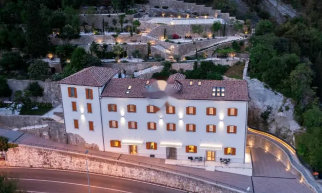 Недвижимость Четырехкомнатная квартира Волоско: 1