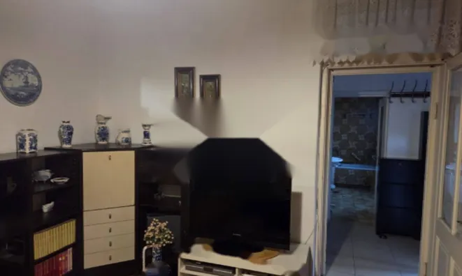 Недвижимость Двухкомнатная квартира в центре: 7