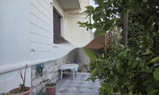 Недвижимость Двухкомнатная квартира в центре: 8