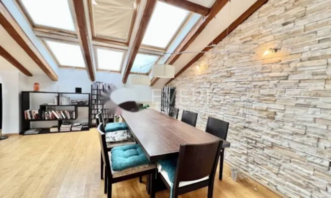 Недвижимость Трехкомнатная квартира, Центр: 8