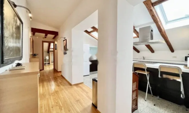 Недвижимость Трехкомнатная квартира, Центр: 12