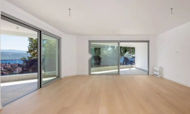 Недвижимость Трёхкомнатная квартира Опатия: 1