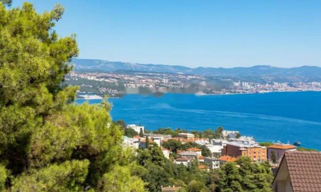 Недвижимость Трёхкомнатная квартира Центр: 3