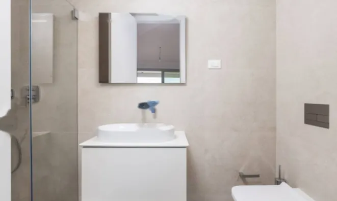 Недвижимость Трёхкомнатная квартира Центр: 22