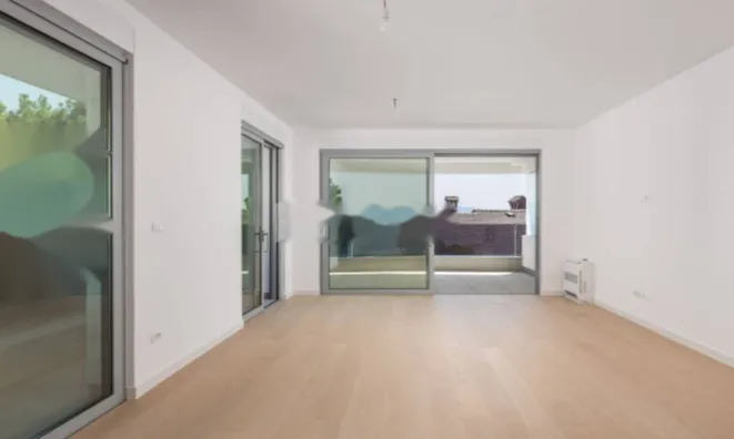 Недвижимость Трёхкомнатная квартира в центре: 10