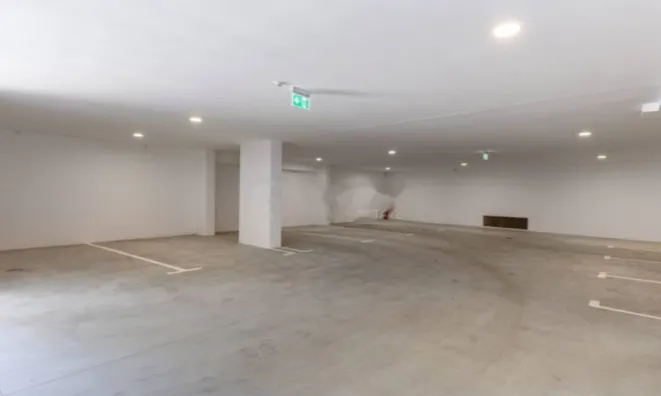 Недвижимость Трёхкомнатная квартира в центре: 31