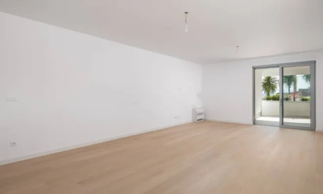 Недвижимость Трехкомнатная квартира в Центре: 20