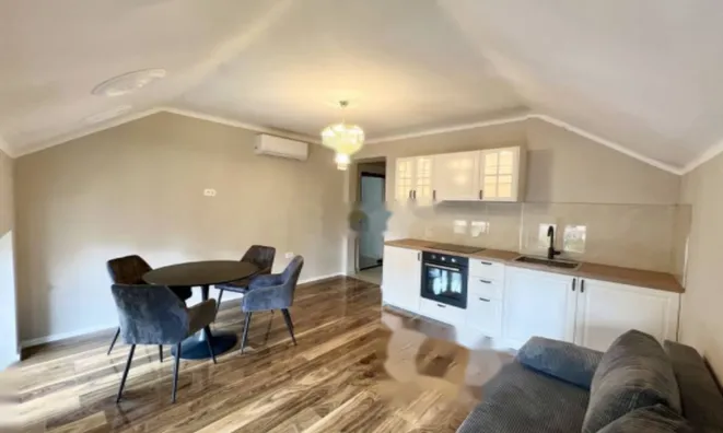 Недвижимость Трехкомнатная квартира в Центре: 2