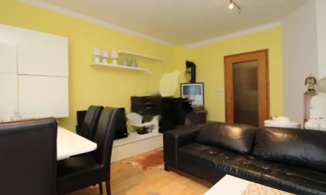 Недвижимость Четырехкомнатная квартира в Побри: 1