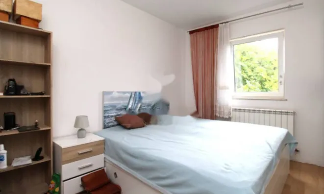 Недвижимость Четырехкомнатная квартира в Побри: 8