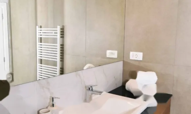 Недвижимость Двухкомнатная квартира Центр: 6