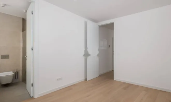 Недвижимость Трехкомнатная квартира Центр: 10