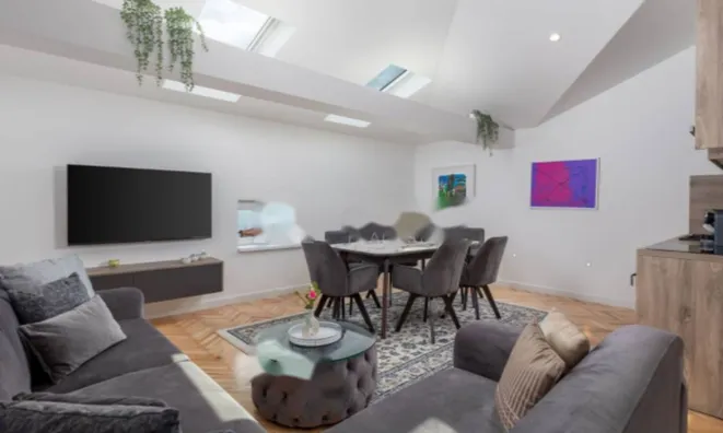 Недвижимость Трёхкомнатная квартира в Опатии: 1