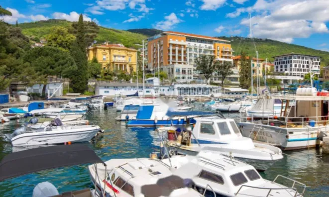 Недвижимость Трёхкомнатная квартира в Опатии: 2