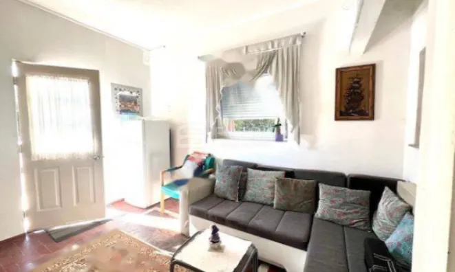 Недвижимость Двухкомнатная квартира Ика: 4