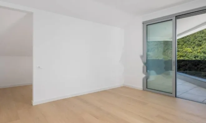 Недвижимость Трёхкомнатная квартира в Опатии: 8