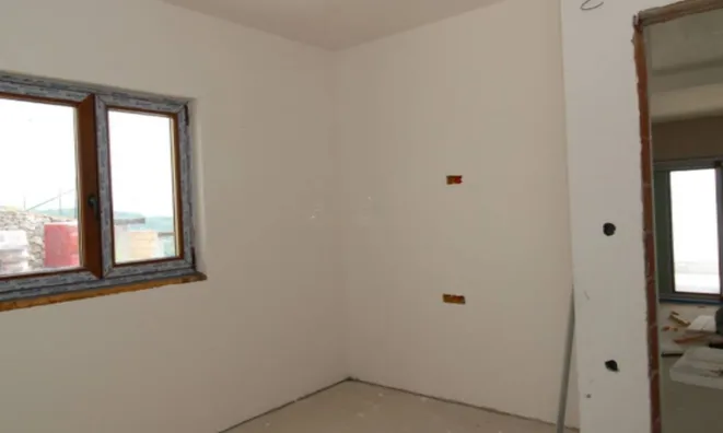 Недвижимость Многоквартирный дом Ичичи: 11