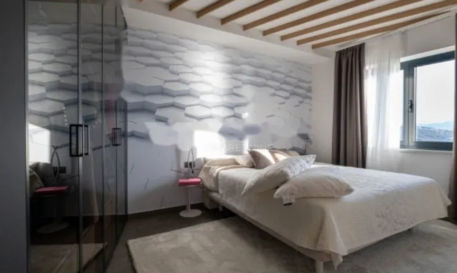 Недвижимость Четырехкомнатная квартира Опатия: 16