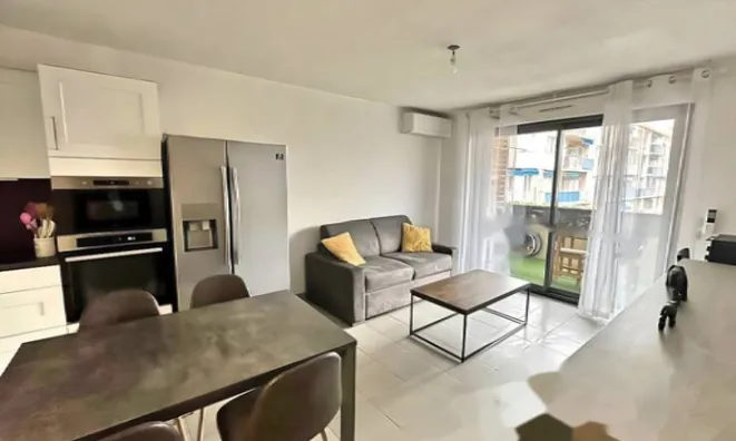 Недвижимость Apartment La Bocca: 10