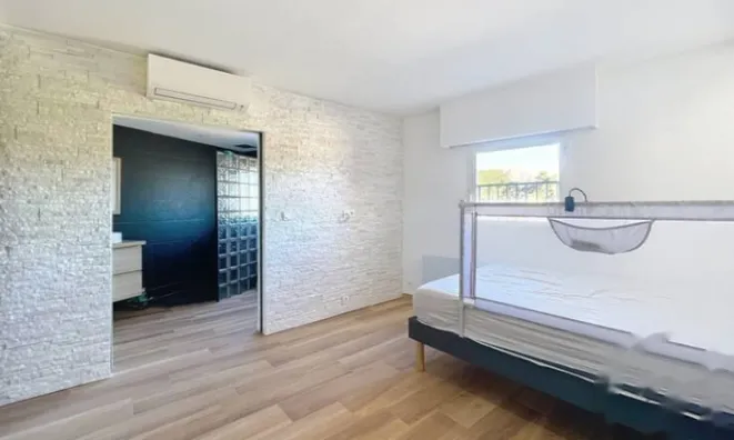 Недвижимость Apartment La Bocca: 10