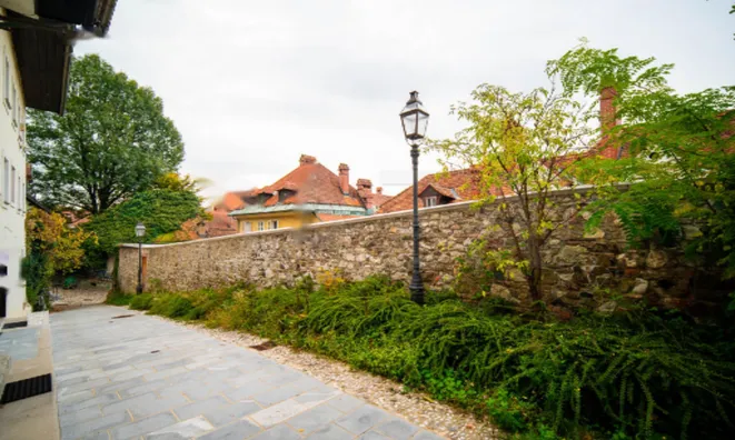 Недвижимость Четырехкомнатная Квартира Центр: 10