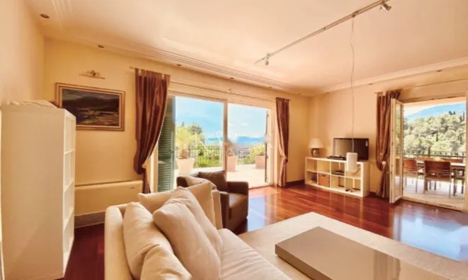 Недвижимость Четырехкомнатная квартира Ичичи: 2