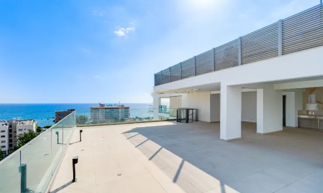 Недвижимость 3 Bedroom Penthouse for Sale in Agios Tychonas, Limassol: 2