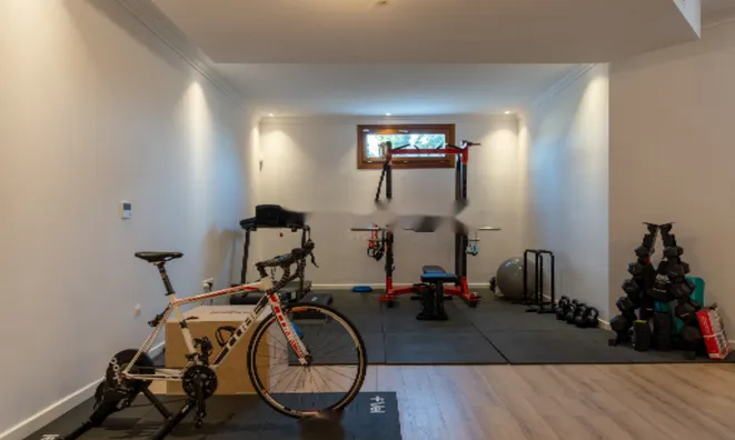 Недвижимость 6 Bedroom Villa For Sale in Mouttagiaka, Limassol: 20