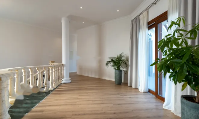 Недвижимость 6 Bedroom Villa For Sale in Mouttagiaka, Limassol: 22