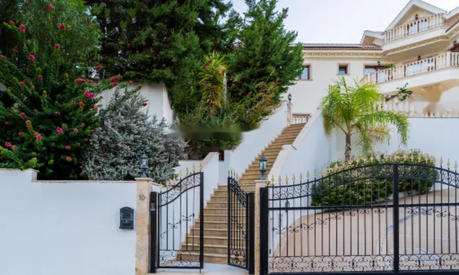 Недвижимость 6 Bedroom Villa For Sale in Mouttagiaka, Limassol: 24